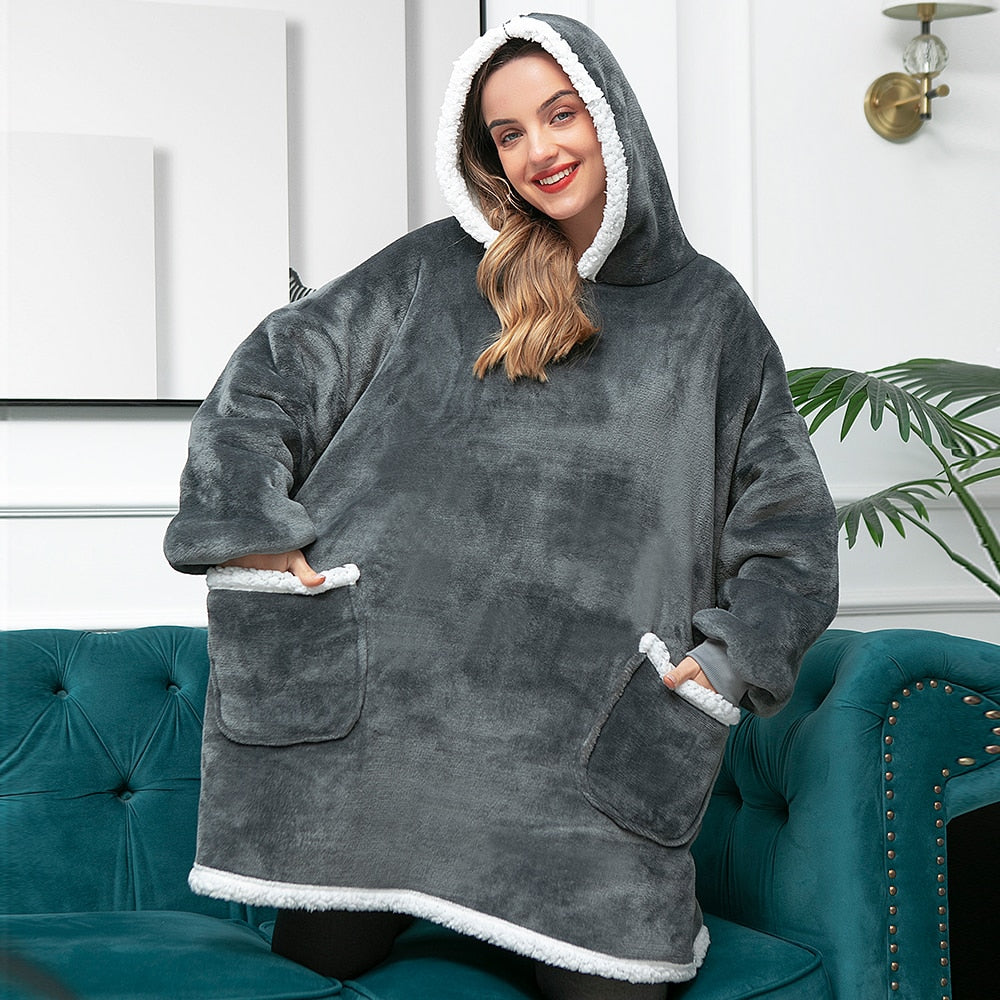Caryn - Köstliche Kombination aus weichem Hoodie und kuscheliger Decke in einem!