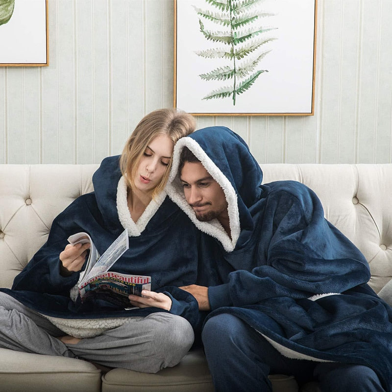 Caryn - Köstliche Kombination aus weichem Hoodie und kuscheliger Decke in einem!