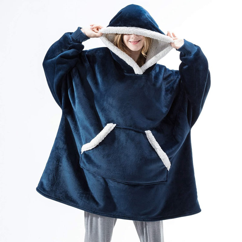 Caryn - Köstliche Kombination aus weichem Hoodie und kuscheliger Decke in einem!