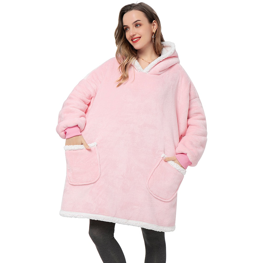 Caryn - Köstliche Kombination aus weichem Hoodie und kuscheliger Decke in einem!